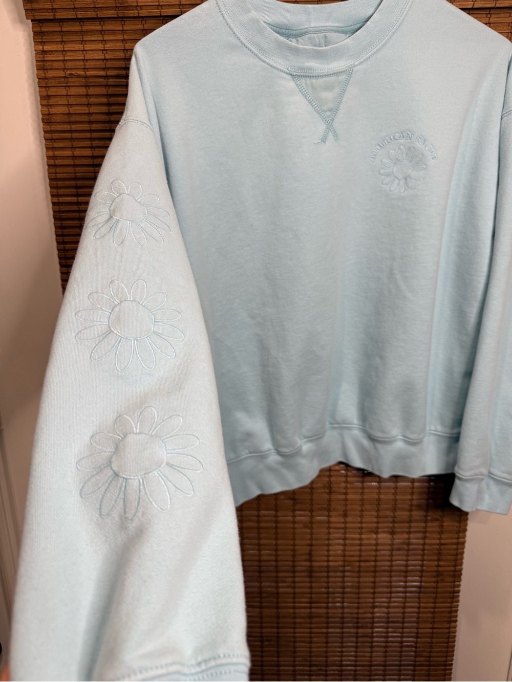 American Eagle Flower Light Blue Crewneck Sweatshirt - Picture 4 of 5